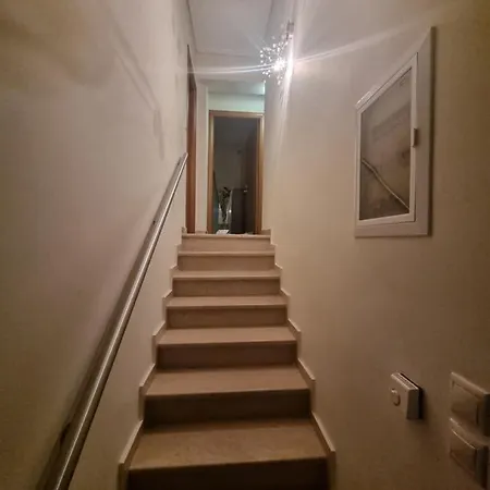 Apartment Lux κοντα στο πανεπιστημιακο νοσοκομειο
